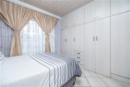 House For Sale in Tlhabane West, Rustenburg, North West - M126948