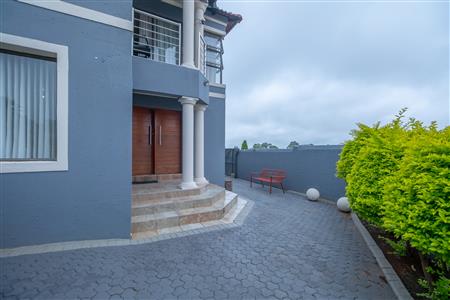 House For Sale in Tlhabane West, Rustenburg, North West - M126948