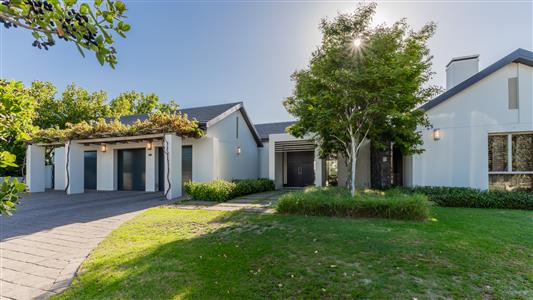 House To Rent in Val de Vie Estate, Paarl, Western Cape - M126936
