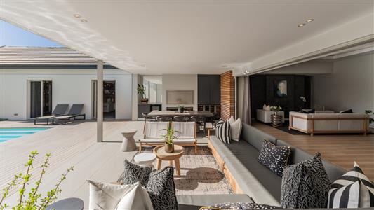 House To Rent in Val de Vie Estate, Paarl, Western Cape - M126936