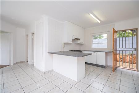 Townhouse Sold in Krugersdorp North, Krugersdorp, Gauteng - M126946