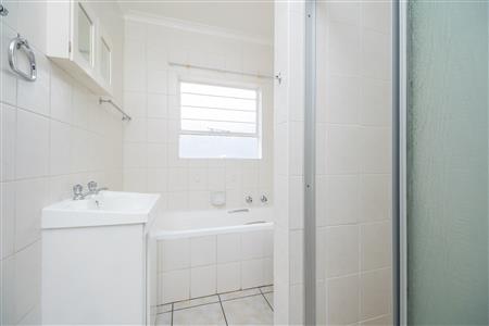 Townhouse Sold in Krugersdorp North, Krugersdorp, Gauteng - M126946