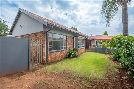 Townhouse Sold in Krugersdorp North, Krugersdorp, Gauteng - M126946
