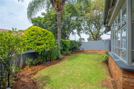 Townhouse Sold in Krugersdorp North, Krugersdorp, Gauteng - M126946