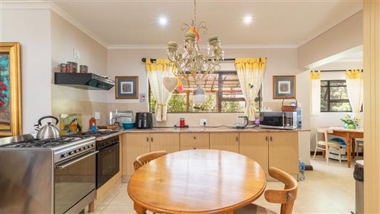 Townhouse For Sale in Grabouw, Western Cape - M126966