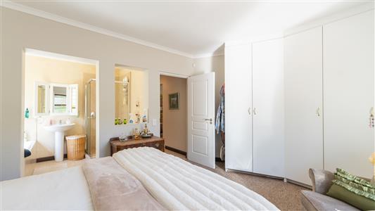 Townhouse For Sale in Grabouw, Western Cape - M126966