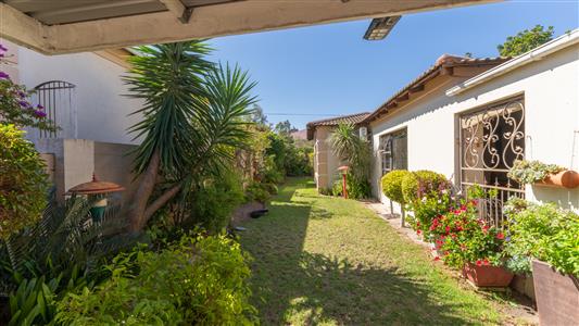 Townhouse For Sale in Grabouw, Western Cape - M126966