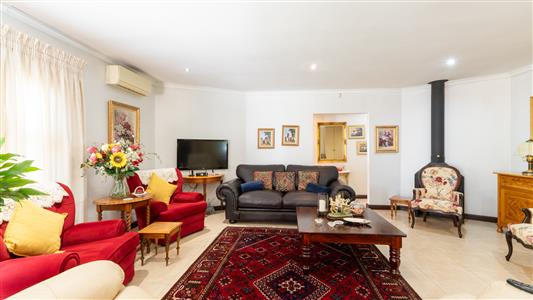 Townhouse For Sale in Grabouw, Western Cape - M126966