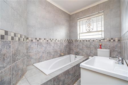 House For Sale in Montana Tuine, Pretoria, Gauteng - M126961