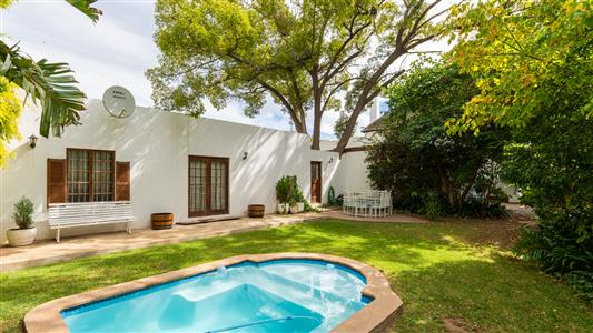 House For Sale in Worcester Central, Worcester, Western Cape - M126955