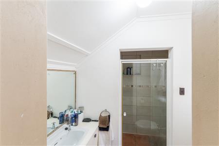 House For Sale in Worcester Central, Worcester, Western Cape - M126955