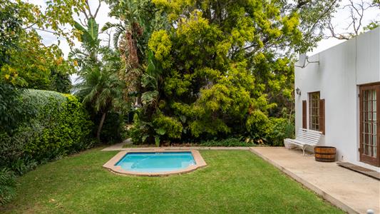 House For Sale in Worcester Central, Worcester, Western Cape - M126955