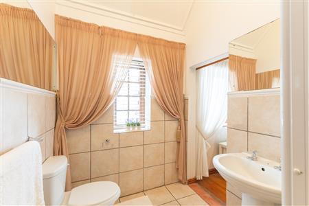 House For Sale in Worcester Central, Worcester, Western Cape - M126955