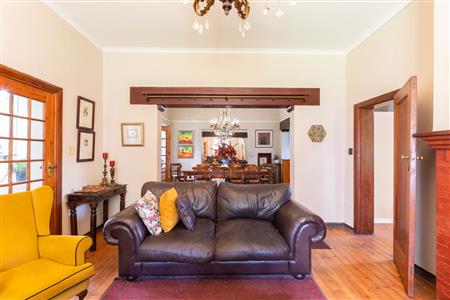 House For Sale in Worcester Central, Worcester, Western Cape - M126955
