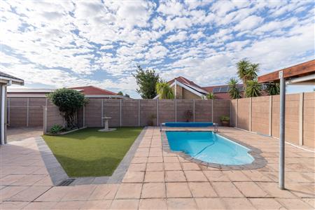 House For Sale in Soneike, Kuils River, Western Cape - M126954