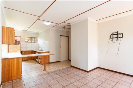 Townhouse For Sale in Bendor, Polokwane, Limpopo - M126980
