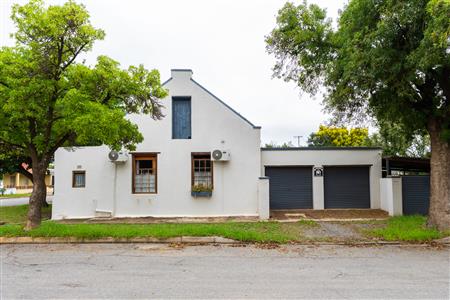 False - House For Sale in Robertson, Western Cape - M126976