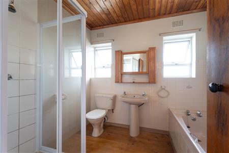 False - House Rented Out in Bettys Bay, Western Cape - M126974