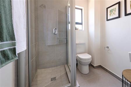 Apartment For Sale in Wilgeheuwel, Roodepoort, Gauteng - M126991