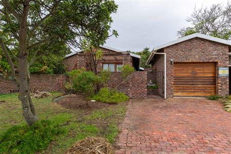 False - House Sold in Seaside Longships, Plettenberg Bay, Western Cape - M126994