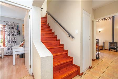 False - Townhouse sold in Fourways, Sandton - M126992