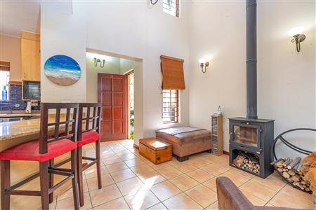 False - Townhouse sold in Fourways, Sandton - M126992