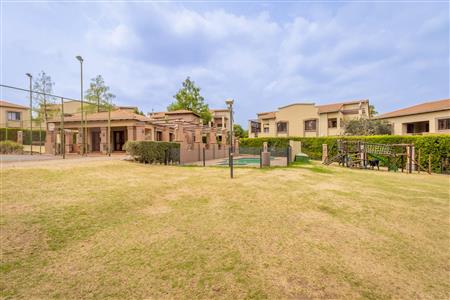 False - Townhouse sold in Fourways, Sandton - M126992