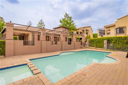 False - Townhouse sold in Fourways, Sandton - M126992