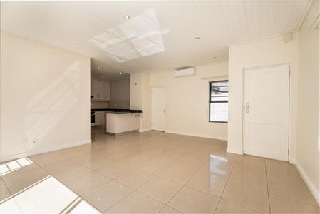 House For Sale in Rouxpark, Worcester, Western Cape - M126985