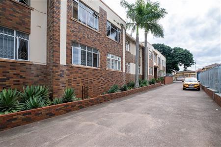 False - Apartment For Sale in Bulwer, Durban, KwaZulu Natal - M126988