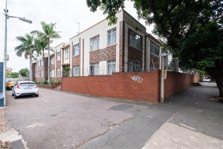 False - Apartment For Sale in Bulwer, Durban, KwaZulu Natal - M126988