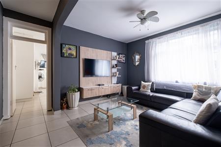 False - Apartment For Sale in Bulwer, Durban, KwaZulu Natal - M126988