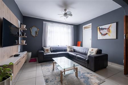 False - Apartment For Sale in Bulwer, Durban, KwaZulu Natal - M126988