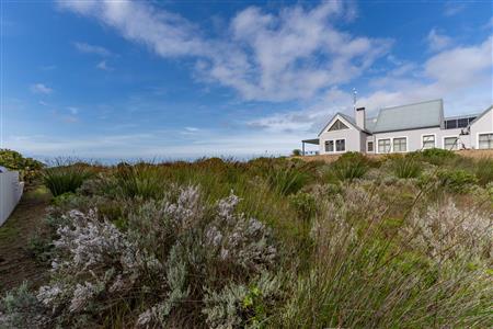 Vacant Land Sold in Stilbaai Wes, Stilbaai, Western Cape - M126998