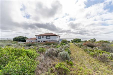 Vacant Land Sold in Stilbaai Wes, Stilbaai, Western Cape - M126998