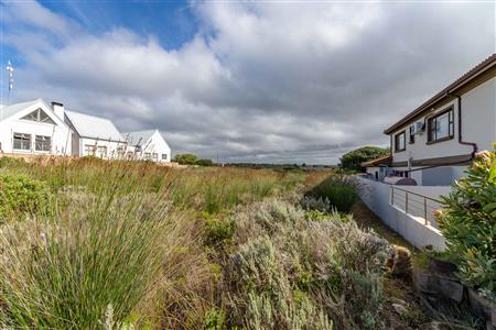 Vacant Land Sold in Stilbaai Wes, Stilbaai, Western Cape - M126998