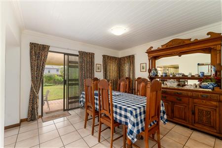 False - House For Sale in Stilbaai Wes, Stilbaai, Western Cape - M127000