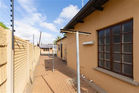 Office For Sale in Polokwane Central, Polokwane, Limpopo - M126999