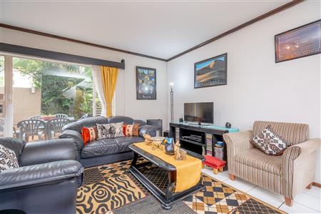False - Townhouse For Sale in Weltevreden Park, Roodepoort, Gauteng - M127020