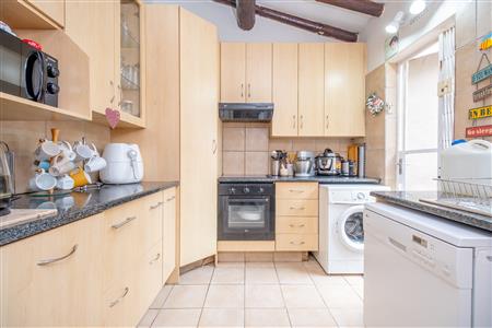 False - Townhouse For Sale in Weltevreden Park, Roodepoort, Gauteng - M127020