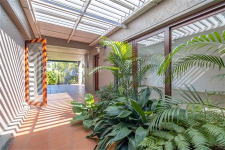 House For Sale in Fourways, Sandton, Gauteng - M127016