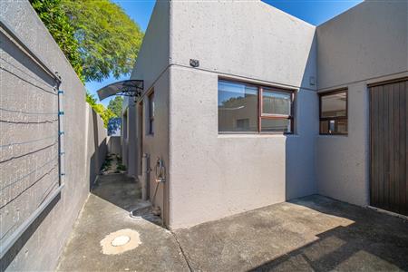 House For Sale in Fourways, Sandton, Gauteng - M127016