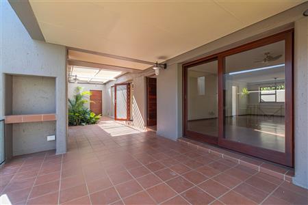 House For Sale in Fourways, Sandton, Gauteng - M127016