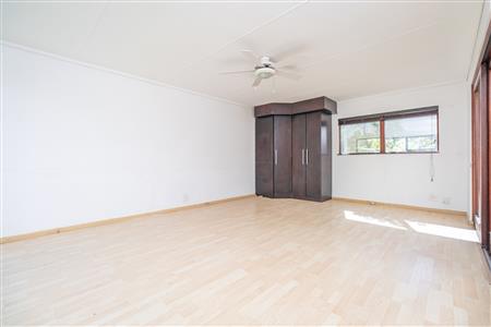 House For Sale in Fourways, Sandton, Gauteng - M127016