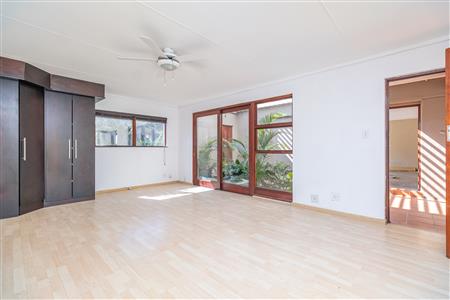 House For Sale in Fourways, Sandton, Gauteng - M127016
