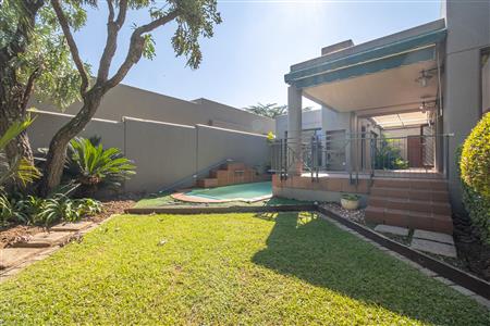 House For Sale in Fourways, Sandton, Gauteng - M127016