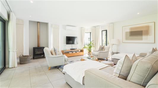 House To Rent in Paarl, Western Cape - M127022