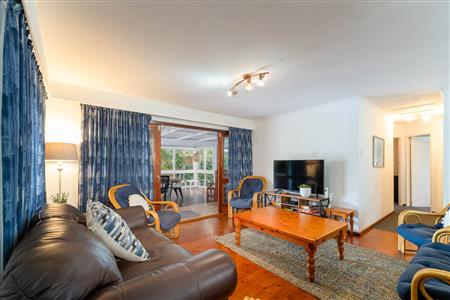 House For Sale in Hartenbos Central, Hartenbos, Western Cape - M127031