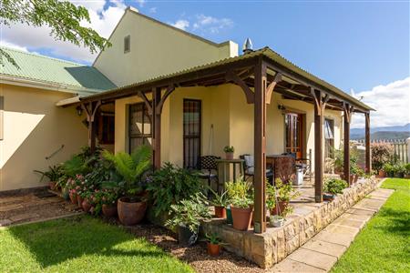 House For Sale in Riversdale, Western Cape - M127033