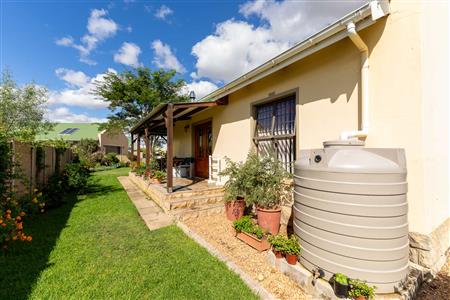 House For Sale in Riversdale, Western Cape - M127033